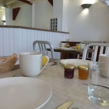 Le Petit 2* Biarritz