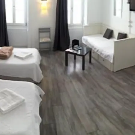 Hotel Le Petit 2*