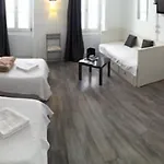 Hotel Le Petit 2*