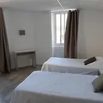 Hotel Le Petit 2*