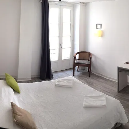 Le Petit Hotel Biarritz