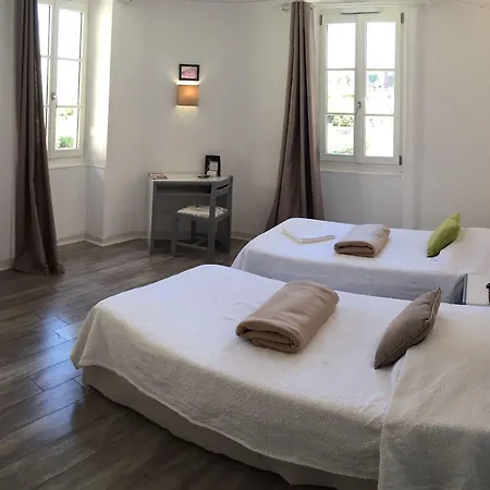 Le Petit Hotel 2*
