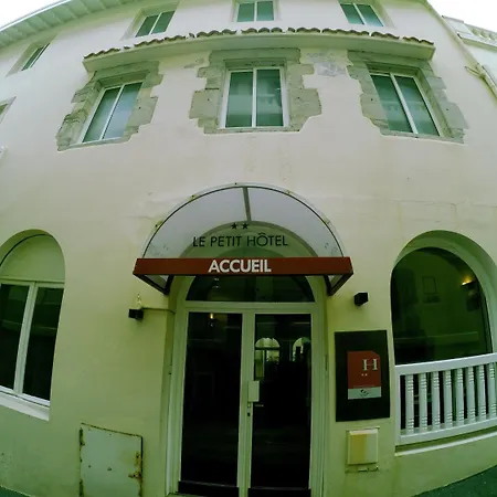 Hotel Le Petit 2*