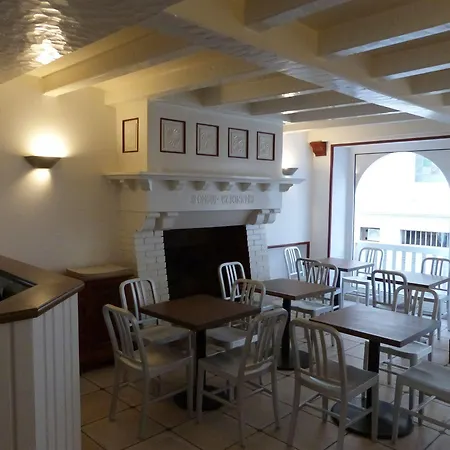 Le Petit Hotel Biarritz