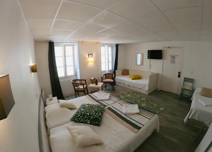 Hotel Le Petit Biarritz